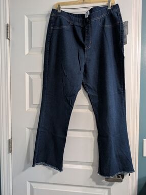 just be Dark Blue Wide-Leg Jeans with Raw Hem